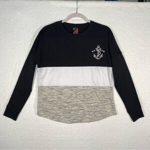 SKN St. Kitts Sweatshirt Womens Size S White Black Gray West Indies‎ Pullover